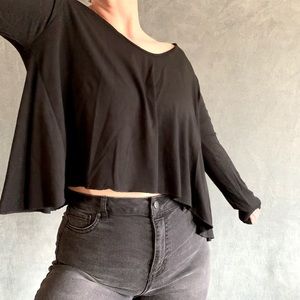 Black Long Sleeve Scoop Neck Crop Top